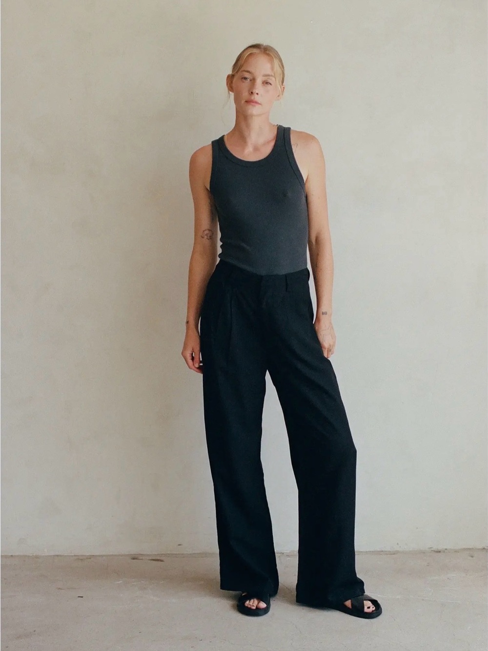 Classic Ribbed Tank Top - Black - Picture 2 of 3